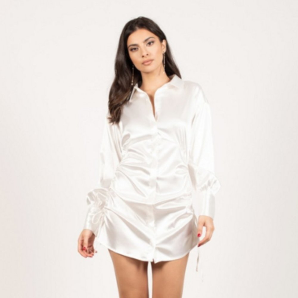WHITE SATIN BODYCON DRESS